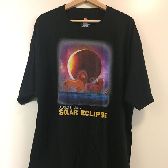 Lion King Eclipse T-shirt size 2XL - Picture 1 of 1